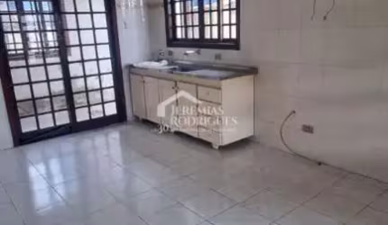 Casa com 4 dormitórios, 243 m² - Jardim Rosely - Pindamonhangaba/SP