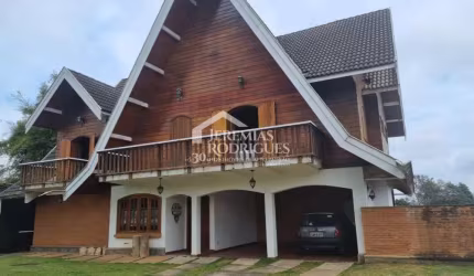 Casa com 6 dormitórios, 650 m² - Vila Inglesa - Campos do Jordão/SP