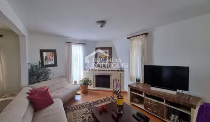Casa com 4 dormitórios, 247 m² - Vila Nova Suíça - Campos do Jordão/SP