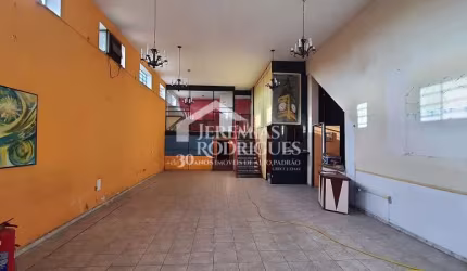 Prédio comercial com 310 m² -  Independencia - Taubaté/SP