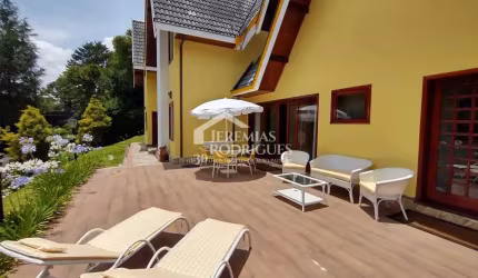 Casa com 4 dormitórios, 380 m² - Condomínio Jardim Véu da Noiva - Campos do Jordão/SP