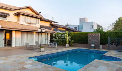 Casa com 4 suítes, 335 m² - Condomínio Colonial Village I - Pindamonhangaba/SP