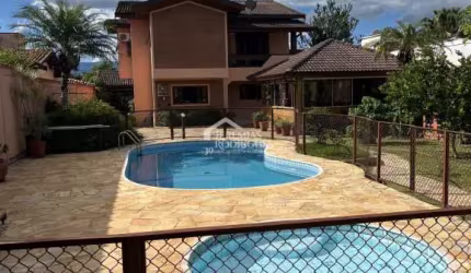 Sobrado com 3 dormitórios, 825 m2 - Residencial Doutor Lessa em Pindamonhangaba/SP
