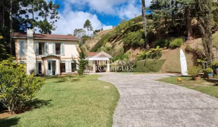 Casa com 5 dormitórios, 317 m² - Condomínio Vila Simonsen - Campos do Jordão/SP