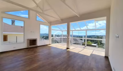 Casa com 3 suítes, 176 m² - Condomínio Sorenberg - Campos do Jordão/SP