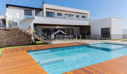Casa com 4 suítes, 529,3 m² - Condomínio Colonial Village II - Pindamonhangaba/SP