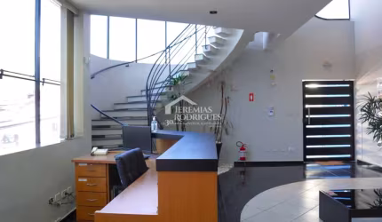 Prédio comercial com 568 m² -  Centro - Taubaté/SP