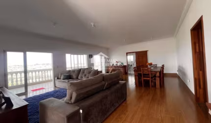 Casa com 3 dormitórios, 307 m² - Condomínio Campos do Conde Taubaté - Taubaté/SP.