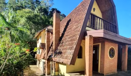 Casa Padrão em Santo Antônio do Pinhal