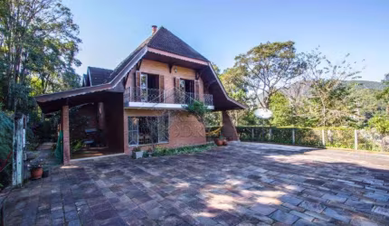 Casa Padrão em Santo Antônio do Pinhal