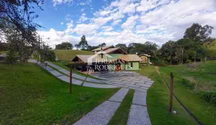 Casa com 4 quartos, 325 m² - Parque da Mantiqueira - Santo Antônio do Pinhal/SP