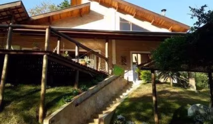 Casa Padrão em Santo Antônio do Pinhal