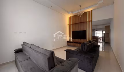 Casa à venda com 3 dormitórios no Condomínio Residencial Tecoara em Taubaté/SP.