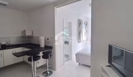 Prédio para venda com 32 kitnets mobiliadas e 07 lojas com renda no centro de Taubaté/SP