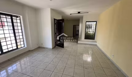Casa para venda e locação com 3 dormitórios no bairro Lessa em Pindamonhangaba/SP