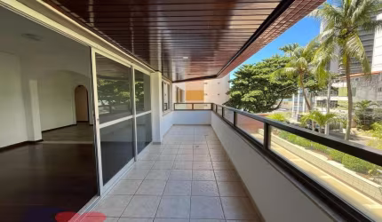 PITUBA APARTAMENTO 191M² 4/4 2 SUITES,CLOSED, 3 GARAGENS