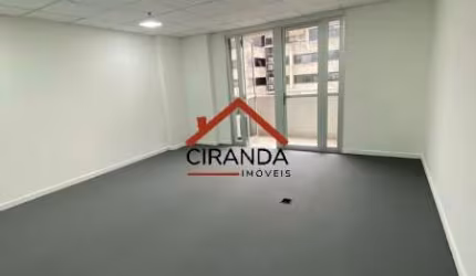 Sala comercial para alugar na Rua Haddock Lobo, 131, Cerqueira César, São Paulo por R$ 2.200