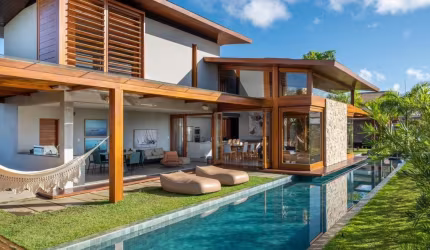 Mansão de altissimo luxo com 5 suítes no piscina naturais na praia do forte