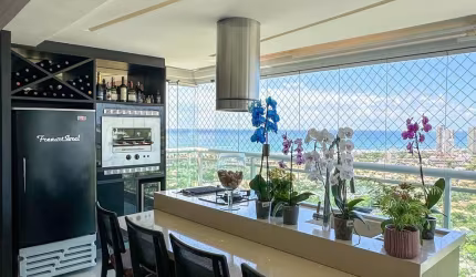apartamento no ART Residence 3 suítes + gabinete vista mar 150m ²  reformado