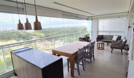 Apartamento em Patamares no Etco Greenville de 4 quartos vista mar varanda e reformado