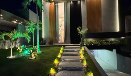 Casa a venda em Alphaville Litoral Norte 3 com 5 suítes e energia solar