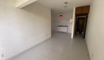 Apartamento a venda em Stella Maris quarto e sala  com armarios