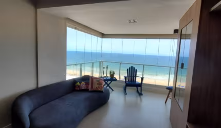 Apartamento a venda em armação com 3 quartos reformado e vista mar