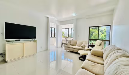 Apartamento a venda no rio vermelho com 3 quartos dependência e armários