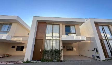 Casa a venda em buraquinho no jaguar residence com 4 quartos e área gourmet