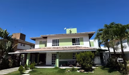 Casa para locação no condominio golf quatro rodas com 4 suites mobiliada e energia solar