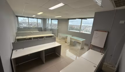 Sala comercial a venda no caminho das árvores no salvador business com 3 vagas