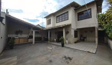 Casa com 4 quartos à venda na Praia Grande, Fundão , 100 m2 por R$ 670.000