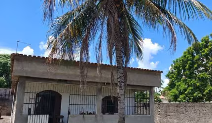 Imperdível Casa à Venda em Serra-ES, Bairro Praiamar: 3 Quartos, 1 Suíte, 1 Sala, 2 Banheiros, 2 Vagas, 120m²!