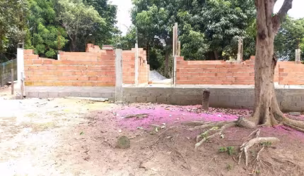 Praia grande, fundão-Es casa em construção