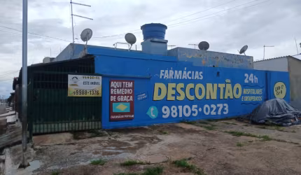 QNP 14 - Vende-se Casa de Esquina - Grande Potencial para Comércio