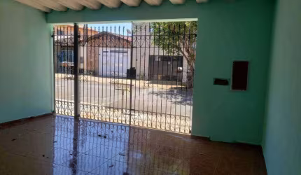 Casa a venda ou para locação, 2 quartos, 2 vagas, no bairro Santa Rita em Piracicaba - SP