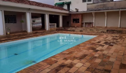 Casa a venda, 3 quartos, 1 suíte, 10 vagas, bairro Santa Cruz em São Pedro - SP