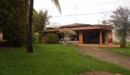 Chácara a venda, 6 quartos, 1 suíte, 11 vagas, no bairro Chácara Esperia em Piracicaba - SP