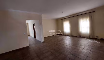Casa a venda, 3 quartos, 1 suíte, 2 vagas, no bairro Nova América em Piracicaba - SP