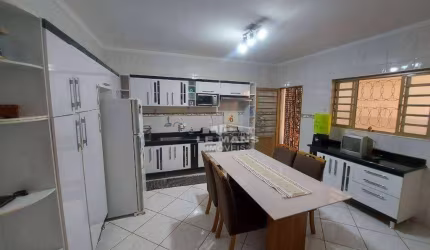 Chácara a venda, 3 quartos, 1 suíte, 4 vagas, no bairro Àrtemis em Piracicaba - SP
