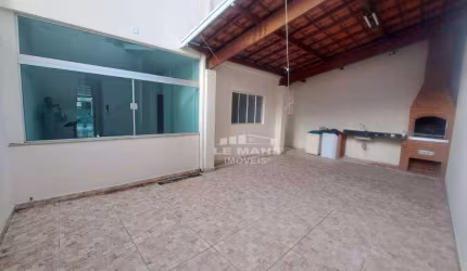 Casa para alugar, 3 quartos, 1 suíte, 2 vagas, no bairro Alto em Piracicaba - SP