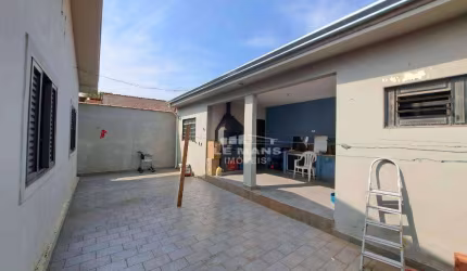 Casa a venda, 5 quartos, 2 vagas, no bairro Parque Olanda l em Piracicaba - SP