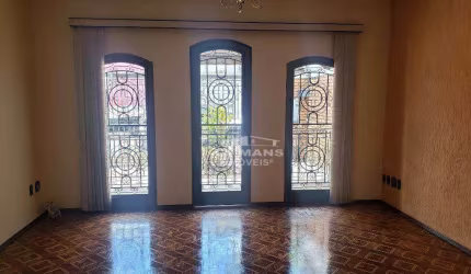 Casa a venda, 3 quartos, 1 suíte, 4 vagas, no bairro Jardim Eulina em Campinas - SP