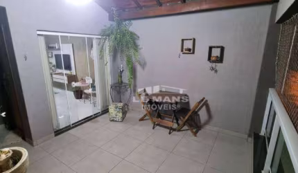 Casa a venda, 2 quartos, 1 suíte, 2 vagas, no bairro Vila Rezende em Piracicaba - SP