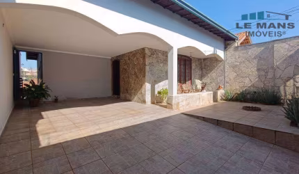Casa a venda, 4 quartos, 1 suíte, 2 vagas, no bairro Santa Terezinha em Piracicaba - SP