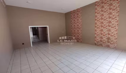 Casa a venda, 4 quartos, 2 suítes, 2 vagas no bairro Alto em Piracicaba - SP