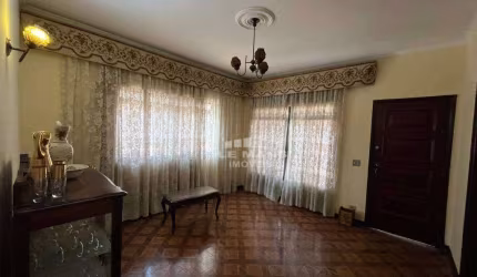 Casa para alugar, 4 quartos, 1 suíte,  2 vagas, no bairro Alto em Piracicaba - SP