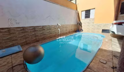 Casa a venda, 3 quartos, 1 suíte, 2 vagas, no bairro Santa Rosa em Piracicaba - SP