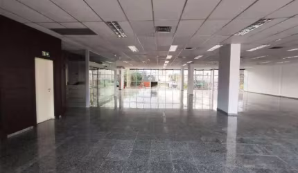 Salão comercial para alugar no bairro São Dimas, Piracicaba - SP