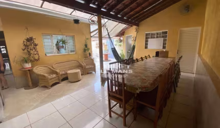 Casa sobrado a venda, 3 quartos, 3 vagas, no bairro Santa Terezinha em Piracicaba - SP